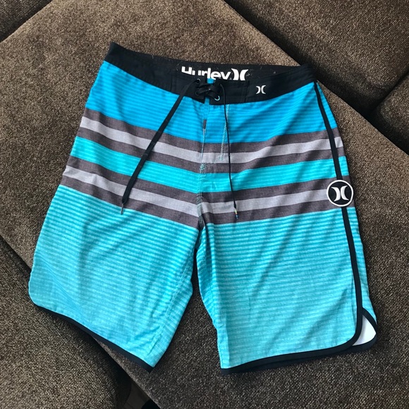 mens hurley swim trunks